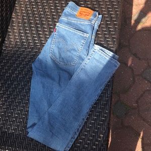 Levi’s mile high super skinny